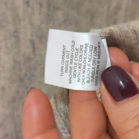 Bohemian cowl neck top - Picture 8 of 9